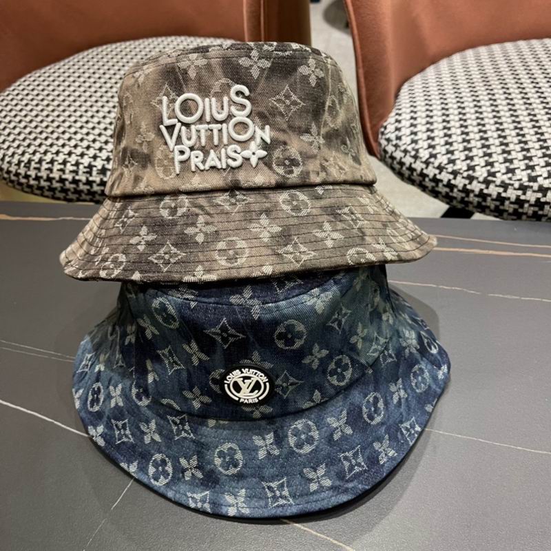 LV hat 061009